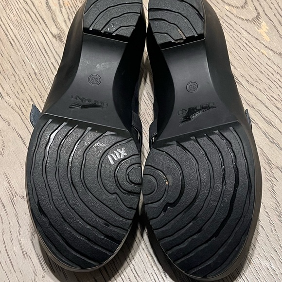 Danskin Black Leather Mules - Picture 5 of 6